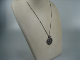 Antieke Zeeuwse knop hanger met zilveren gourmet collier ca. 1910