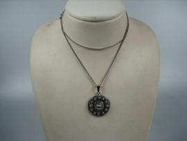 Antieke klassieke Zeeuwse knop hanger Goes met zilveren collier ca. 1920/1930