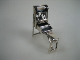 Zilveren Miniatuur als broodkadet vormmachine handmatig uit ca. 1985