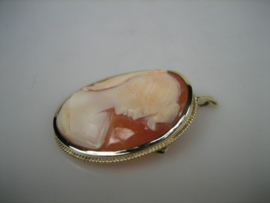 Geelgouden 14 karaat broche hanger met gouden Kabelrand uit ca. 1952