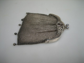Zeeuwse antieke Chatelaine portemonnee uit ca. 1900