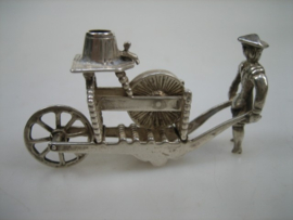 Zilveren Miniatuur Scharenslijper Jan Weeda uit ca. 1950