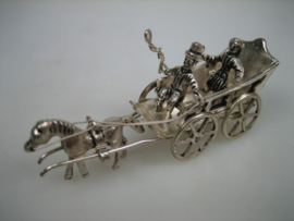Zilveren Hooiwagen miniatuur Paard met 2 personen uit ca.1965