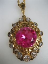 Antieke Gouden 21,6 karaat synt. Robijn hanger met grote Briljanten en Diamanten uit ca. 1906