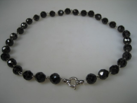 Antiek Granaat Collier met Zilver Handgemaakte Veerring uit ca. 1930