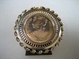 Antieke gouden Broche vijfje met gouden bewerkte rand uit ca. 1912