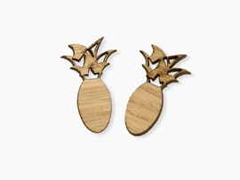 Wooden earstuds pineapple