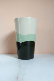 Steengoed conische vaas - groentinten