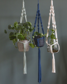 Macramé plantenhanger eucalyptus