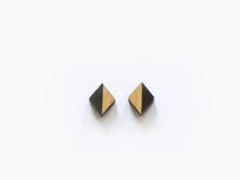 Wooden earstuds black diamond