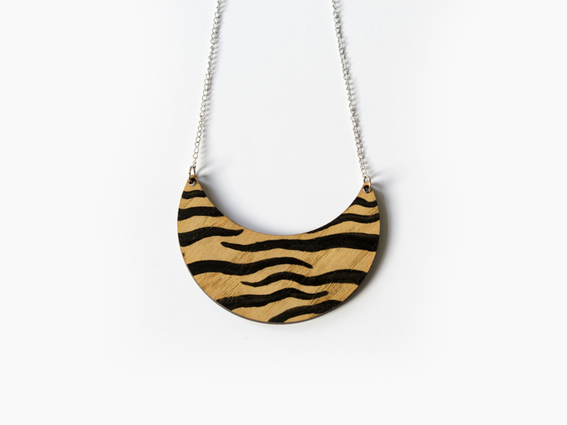 Wooden necklace Tiger