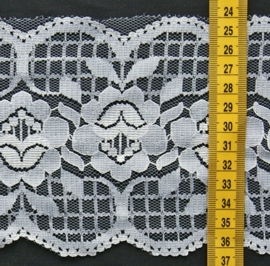 Tule kant wit bloemen 12,5 cm breed.