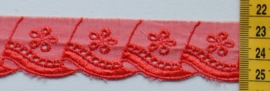 Kant licht rood broderie 3 cm breed.