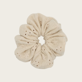 SCRUNCHIE FLOWERS LIGHT BEIGE