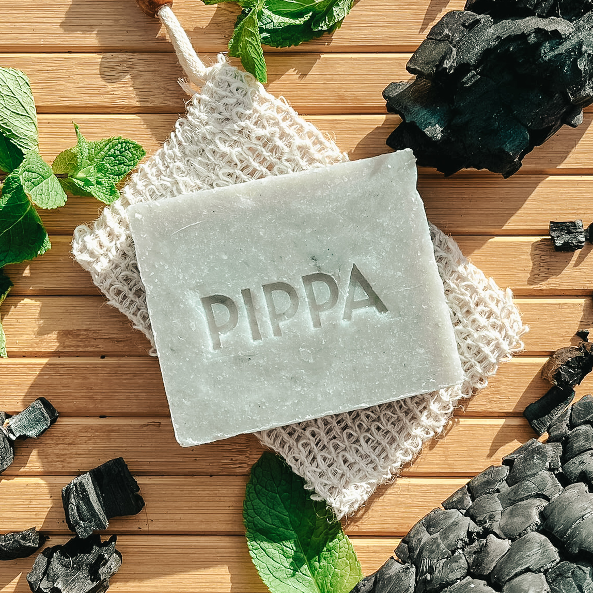 Pippa paarden shampoobar Charcoal & Peppermint met zakje