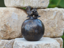 Bronzen mini urn Duif