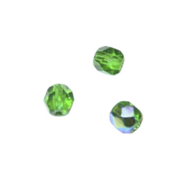 Smaragd glazen facetkraal 6 mm