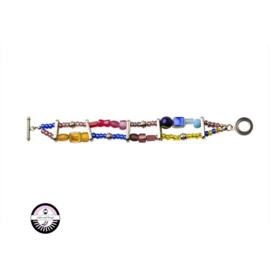 Armband met metalen verdelers en blauwe, gele en paarse  kralen