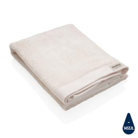 Ukiyo Sakura AWARE™ 500Gram Handdoek70 x 140cm, wit