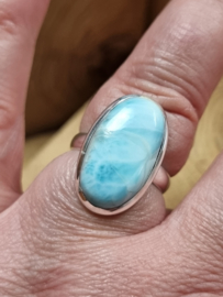 Dit is zo mooi! LARIMAR in strak echt zilveren setting.  Maat 18.5.