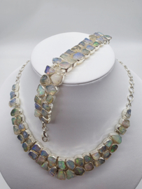 Set van 925 zilver met Ethiopisch Opaal.