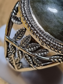 Echt zilveren ring met Labradoriet maat 19