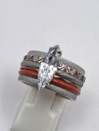 ixxxi ring compleet, maat 17.5 met limited edition basisring.