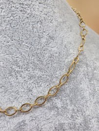 Stainless steel collier, ovaal  schakels bewerkt en glad, 39 plus 7 cm.