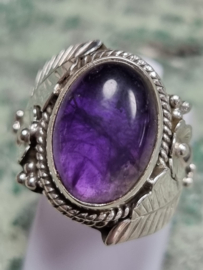 Zilveren ring Amethist maat 17