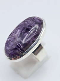 Echt zilveren ring met Charoiet, maat 19