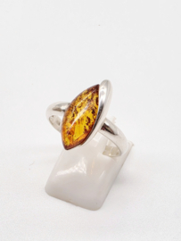 Prachtige echt zilveren ring met Barnsteen, maat 19