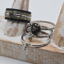 Prachtige ixxxi ring set compleet maat 19.5 en 10mm 25-248