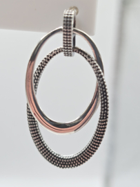 Echt zilveren hanger fantasie plus oorbellen.
