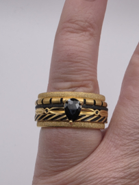 ixxxi ring compleet, maat 19 met limited edition basisring.