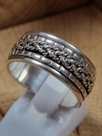 Prachtige echt zilveren zware ring maat 19