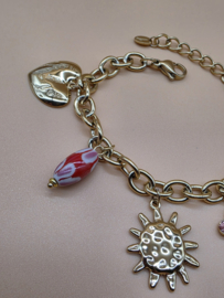Armband met zon, klaver, hart, vogel, bloem, geglazuurd keramiek, hars