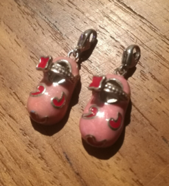 Q bead roze schoentje