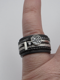 ixxxi ring compleet, maat 18.5  met limited edition basisring.