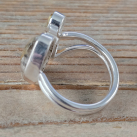 echt zilveren ring met Lodoliet kwarts, citrien en amber. Maat 18.5.