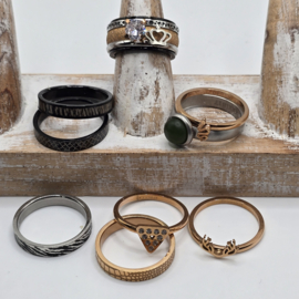 ixxxi ringen set compleet maat 17. 1 basis en 11 vulringen. 25-323