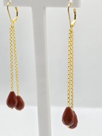 Echt zilveren oorbellen met rode jasper in goud plating