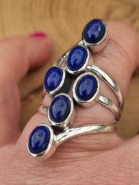 Prachtige echt zilveren ring met Lapis Lazuli.   Maat  20.5.