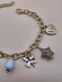 Armband met zon, hart, bloem, ster, natuursteentjes.