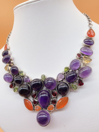 Schitterend collier met o.a. Amethist, Peridoot, Citrien, Granaat, Carneool