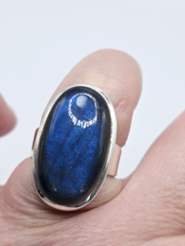 Echt zilveren ring met Labradoriet maat 19