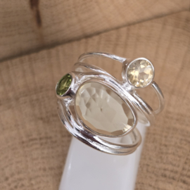 Echt zilveren  ring met Citrien en Peridoot, maat 17.5