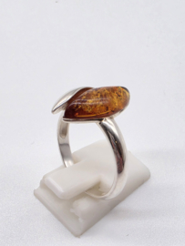 Prachtige echt zilveren ring met Barnsteen, maat 19