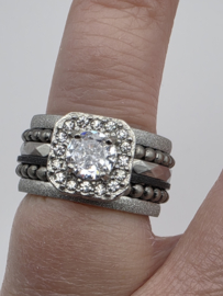 ixxxi ring compleet, maat 17 met limited edition basisring.