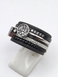 ixxxi ring compleet, maat 18.5  met limited edition basisring.