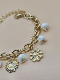 Armband met acetaat bloemige roos bedeltjes